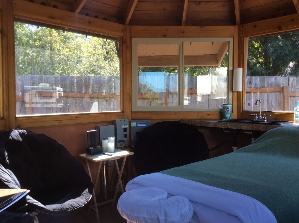 Robin Hood Village Resort - photo 40