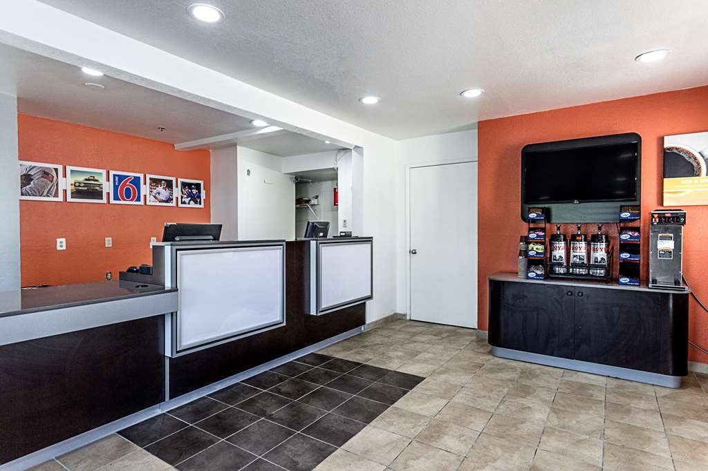 Motel 6 Fresno CA - photo 31