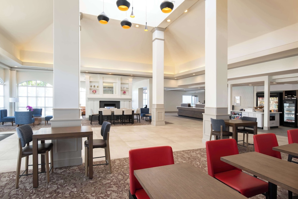 Hilton Garden Inn Fontana - photo 5