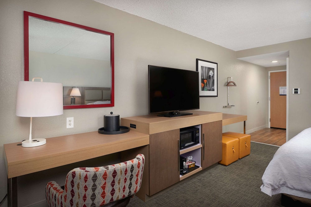 Hampton Inn Phoenix Glendale Peoria - photo 13