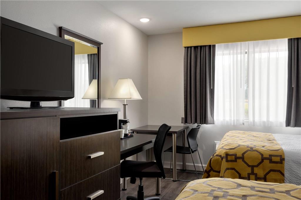Baymont by Wyndham Branford New Haven - photo 12