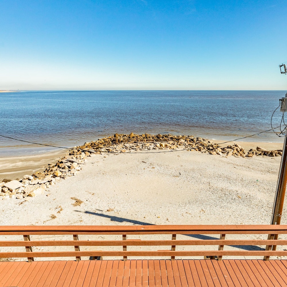 Gulf Adventures and Beachfront Relaxation Awaits - photo 7