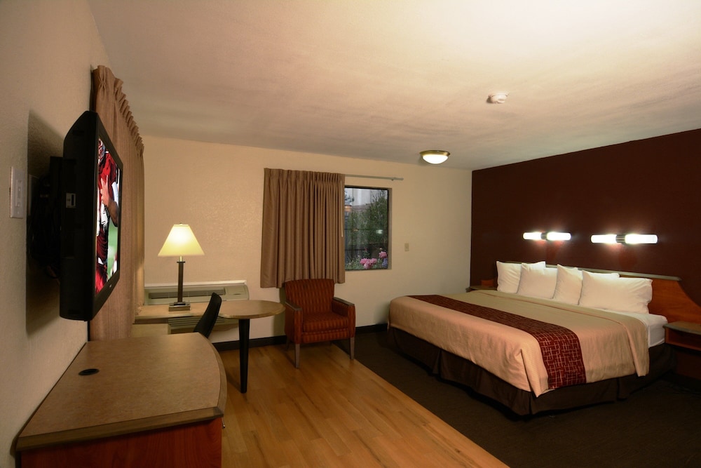 Red Roof Inn San Dimas Fairplex - photo 13