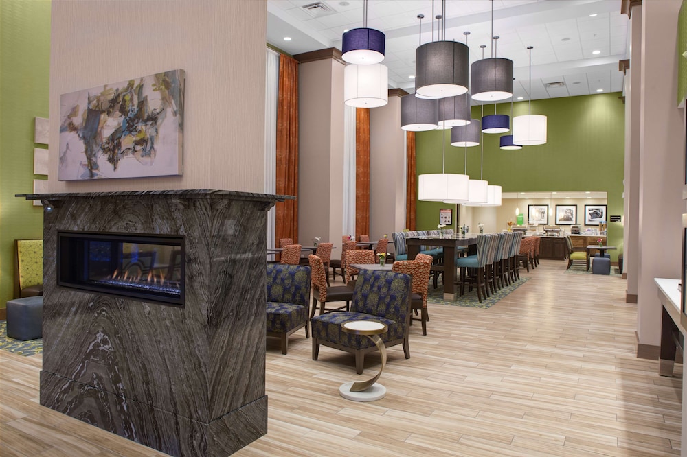 Hampton Inn & Suites Syracuse North Airport Area - photo 3