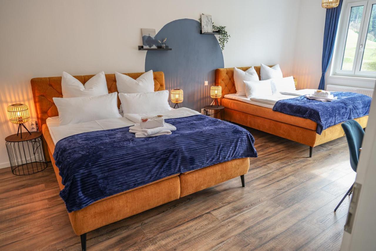 Black Forest 2 I Penthouse Wohnung I Balkon mit Ausblick I Boxspring I Nespresso — 4-Star Luxury Hotel in Oberharmersbach, Germany