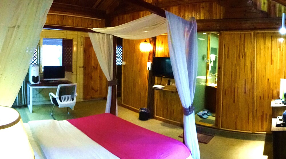 Yunconglong Inn - carbon neutral hotel in Dali