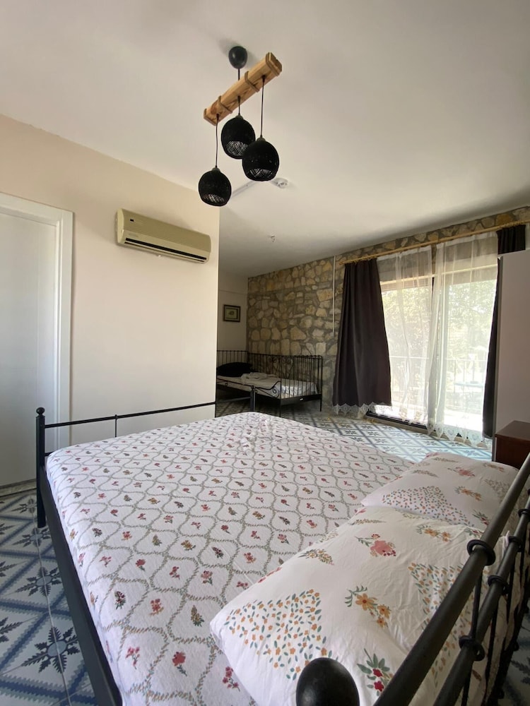 Nur Karen Taş Konak in Dikili, Turkey