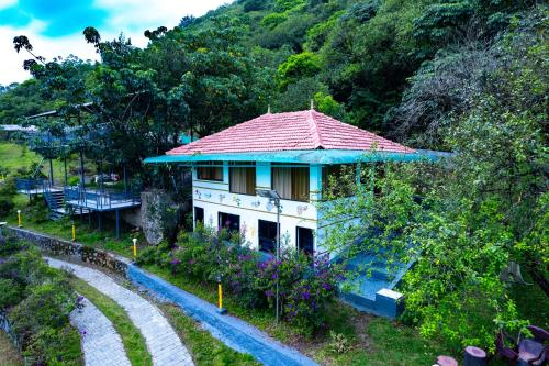 Shisiram Italian Luxury Cottage Tabor Hills Resort — Erattupetta