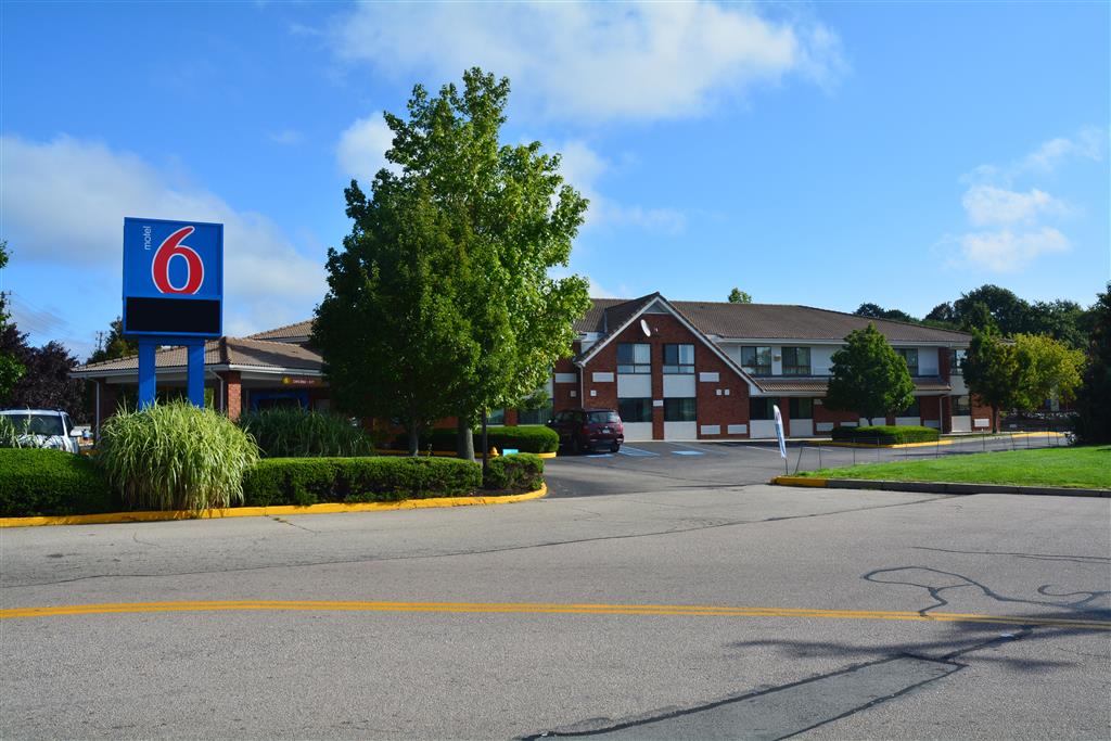 Motel 6 Newport RI - photo 4