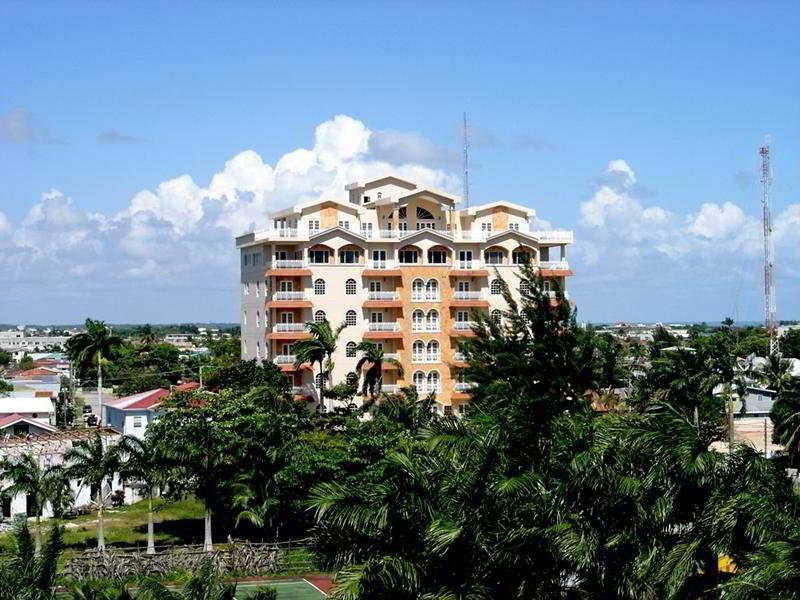 Renaissance Tower — Belize City — photo 4