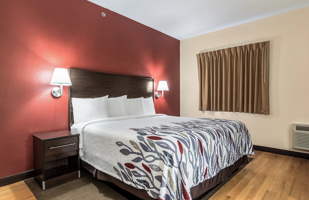 Red Roof Inn Detroit Troy - photo 16