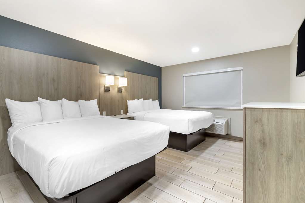Best Western Plus Edinburg Inn & Suites - photo 20