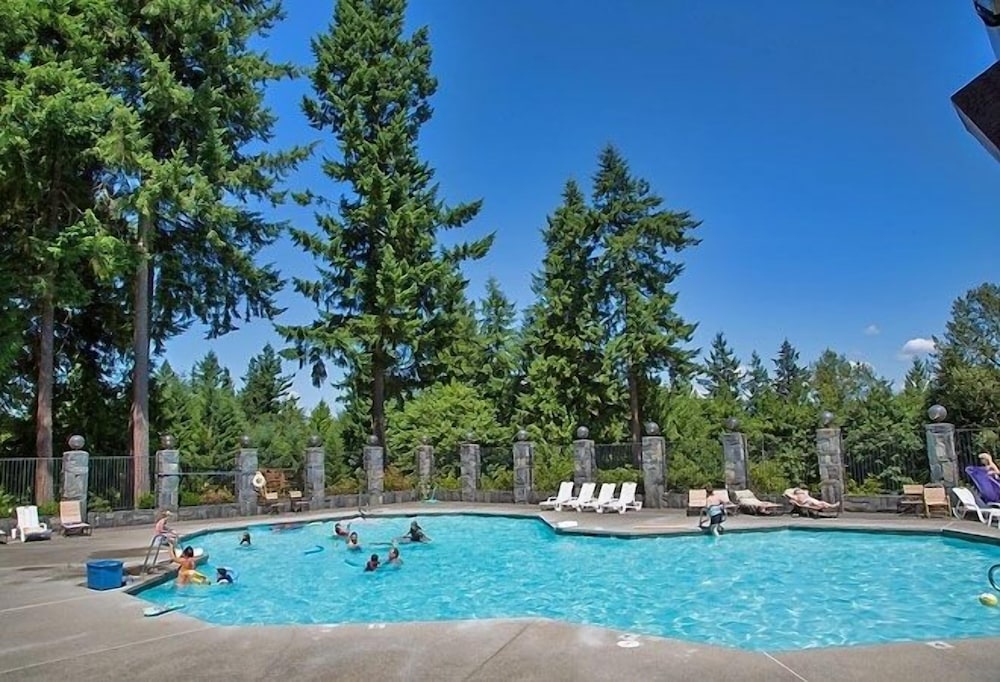 Tall Chief Camping Resort Cottage 1 - photo 11