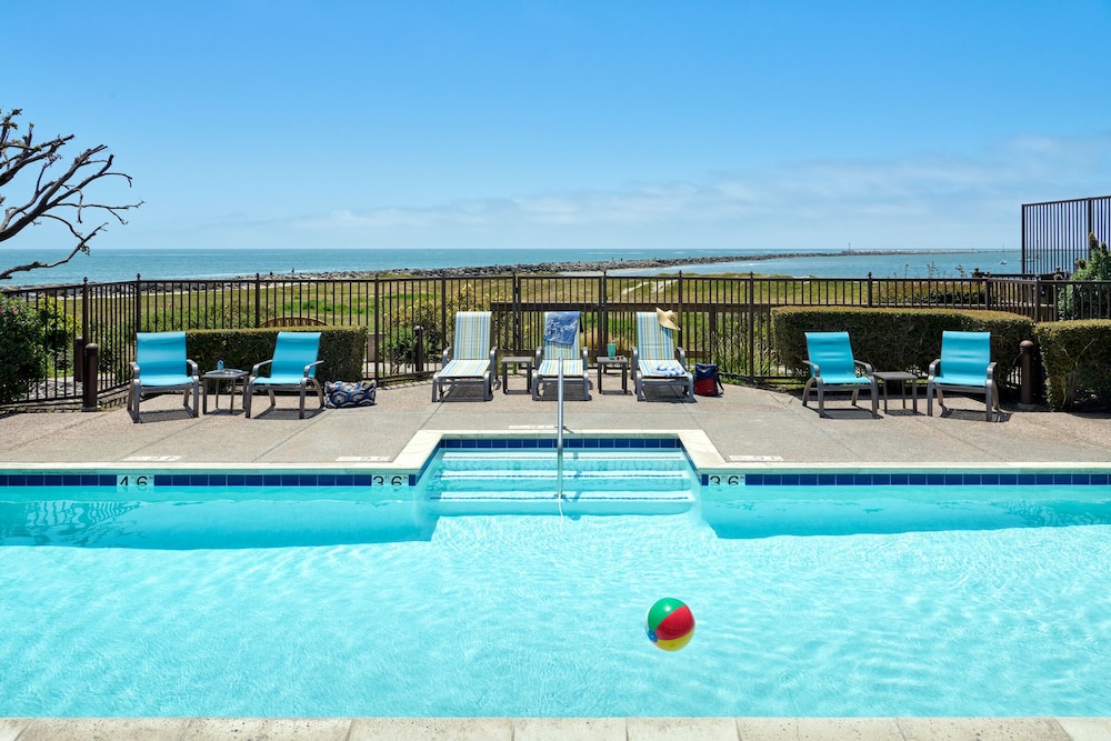 The Beach House Hotel Half Moon Bay - photo 23