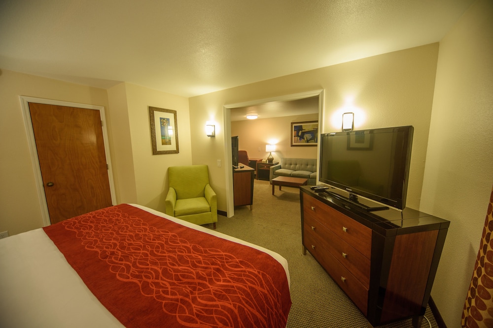 Richland Inn Lawrenceburg - photo 9