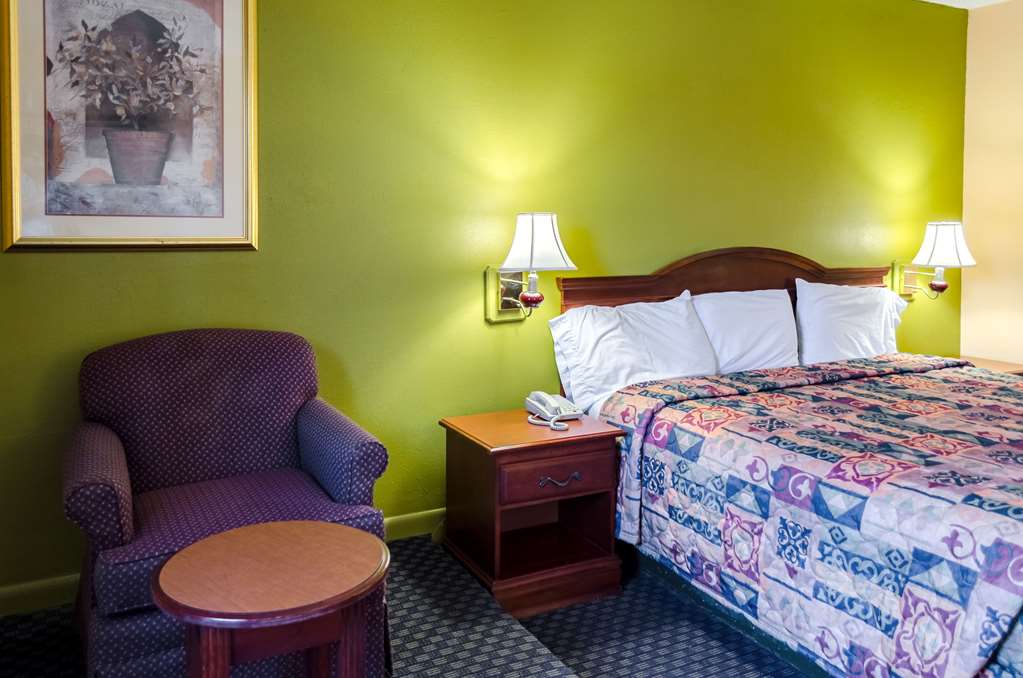Rodeway Inn Vicksburg - photo 20