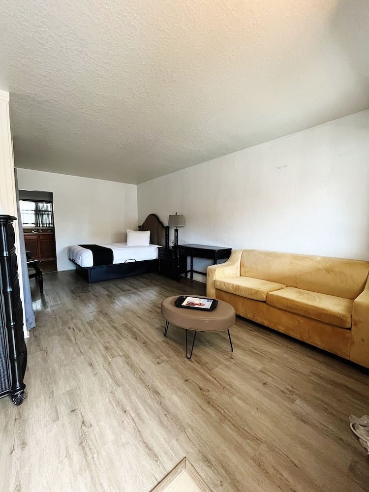 Holiday Isles Resort - photo 26