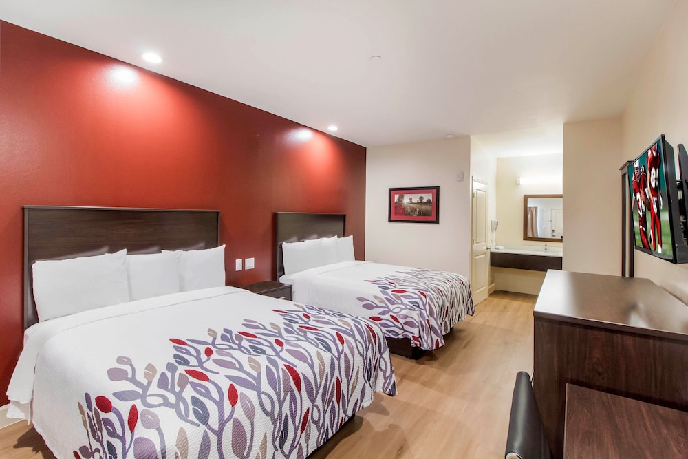 Red Roof Inn Houston Willowbrook - photo 21