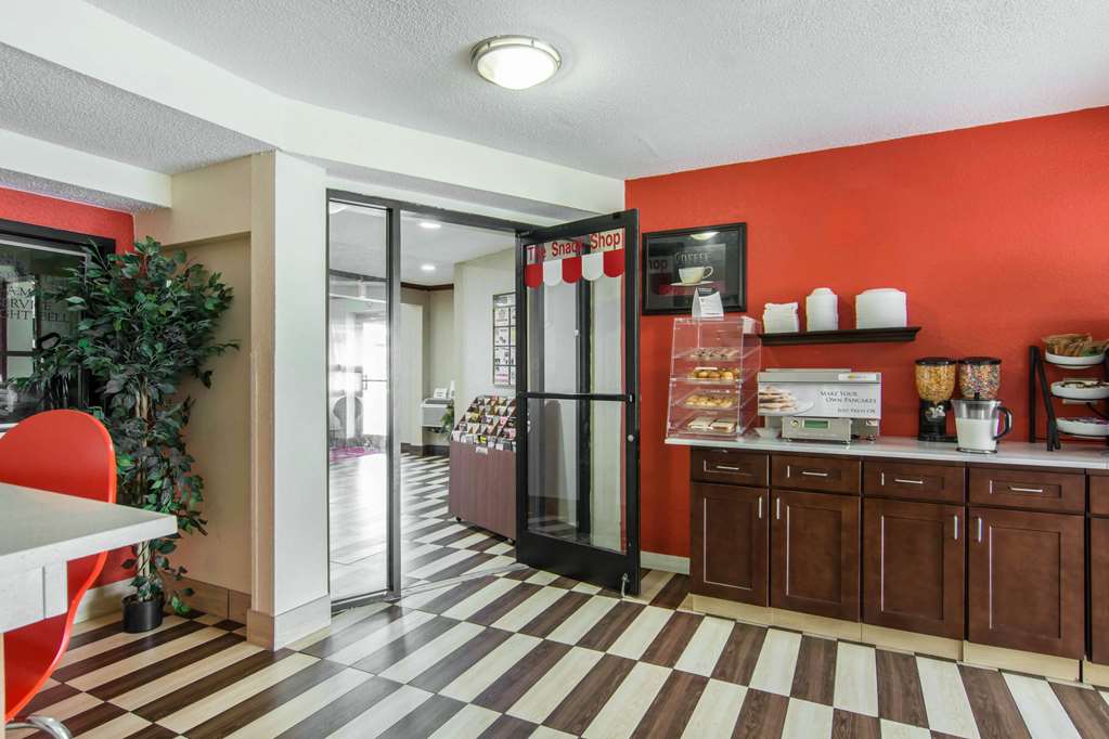 Park Inn by Radisson Weldon Roanoke Rapids - photo 21