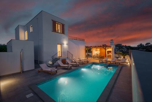 Stunning Home In Plano — 5-Star Luxury Hotel in Trogir, Croatia