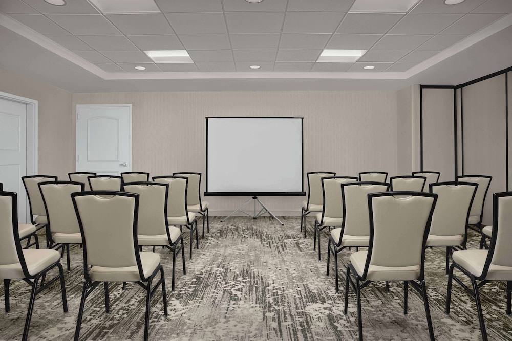 Hilton Garden Inn Gainesville - photo 29