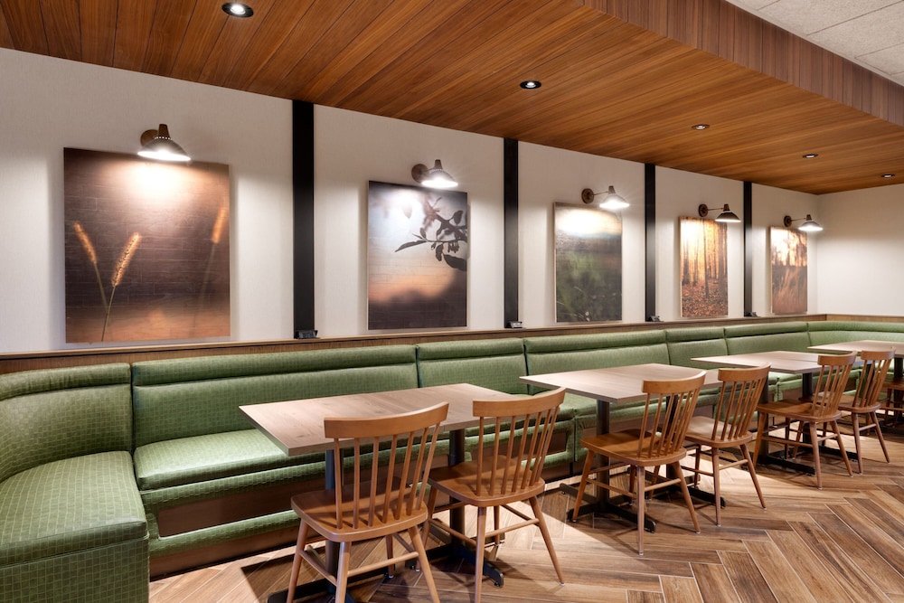 Fairfield by Marriott Inn & Suites Salt Lake City Cottonwood - photo 35