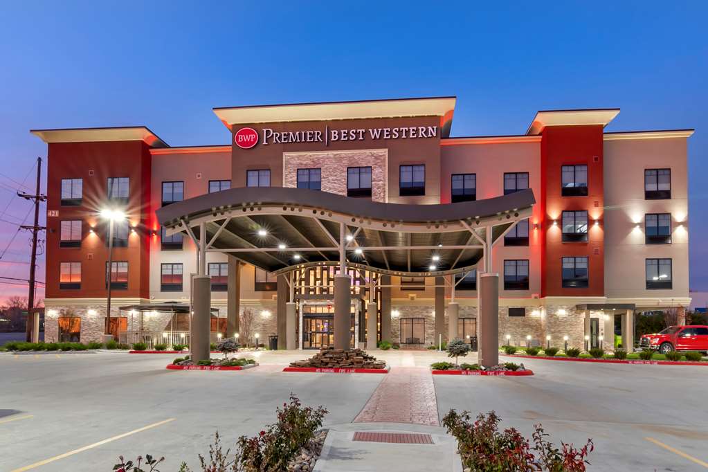 Best Western Premier Liberty Inn Suites - photo 11