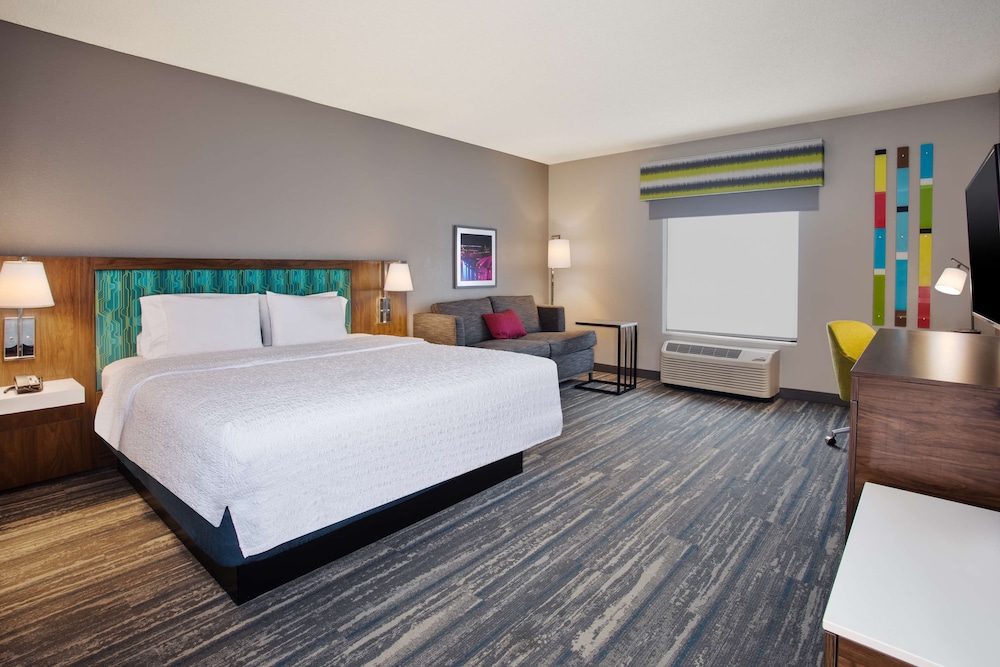 Hampton Inn & Suites Tampa East - photo 21