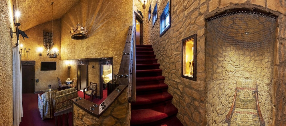 The Roxbury - photo 152