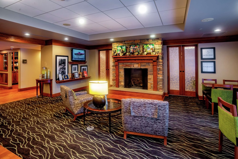 Hampton Inn Wheeling - photo 3