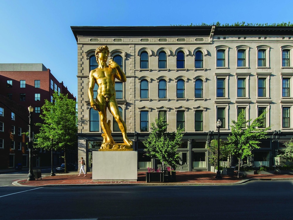 21c Museum Hotel Louisville — Louisville
