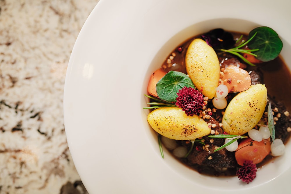 מזון ומשקאות