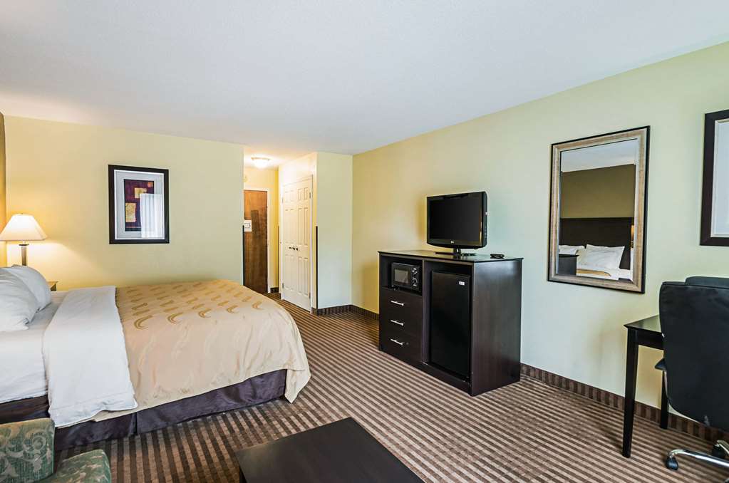 Quality Inn & Suites Frostburg Cumberland - photo 7