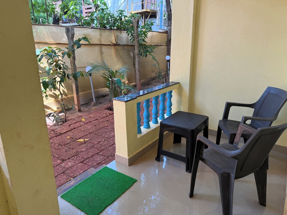 Hunter Beach Resort — Arambol — photo 2
