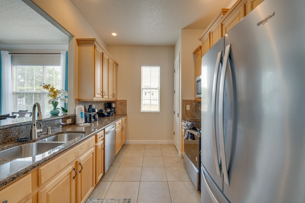 6 Mi to Disney Lakefront Reunion Resort Home - photo 17