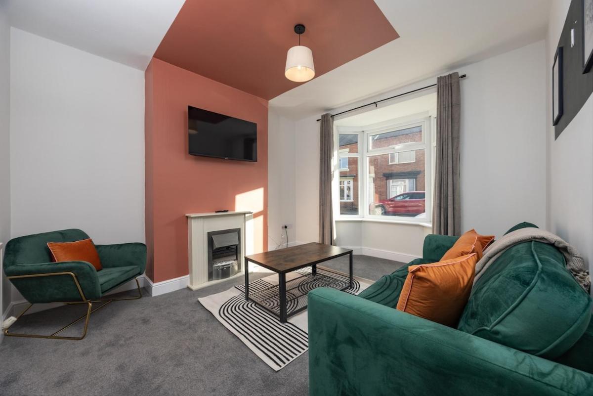 Comfortable & Well Equipped Stay in Darlington — hotel near Teesside International Airport