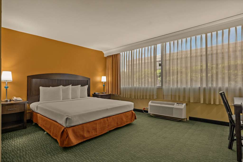 Airport Honolulu Hotel - featured photo