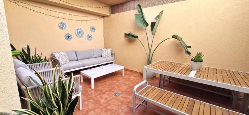 Casa Cotillo 13 next to Los Lagos Beach Highspeed Wifi — 4-Star Luxury Hotel in El Cotillo, Spain
