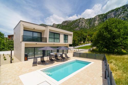 Villa Vanesa — 4-Star Luxury Hotel in Bribir, Croatia