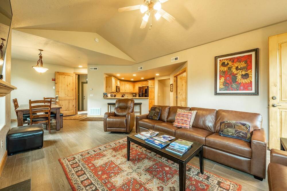 Fox Point at Redstone by All Seasons Resort Lodging - photo 16