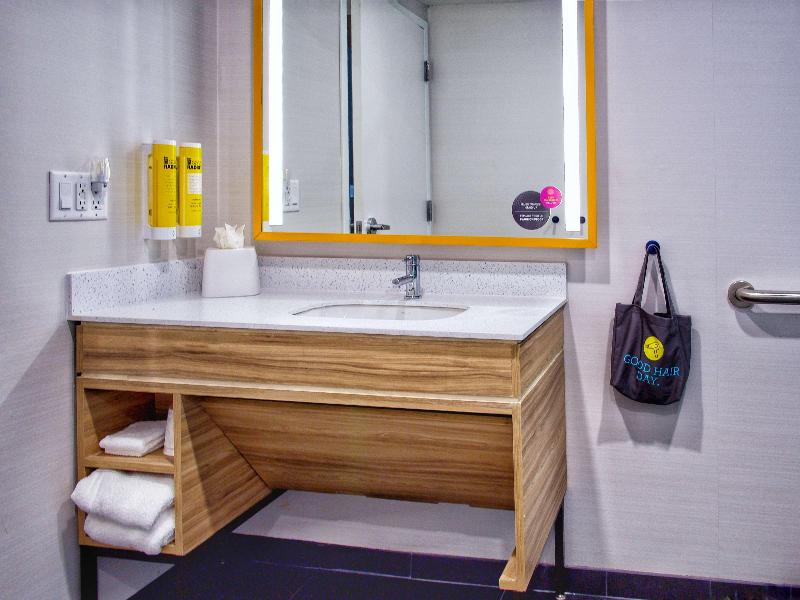 Tru By Hilton Oklahoma City Airport - photo 19