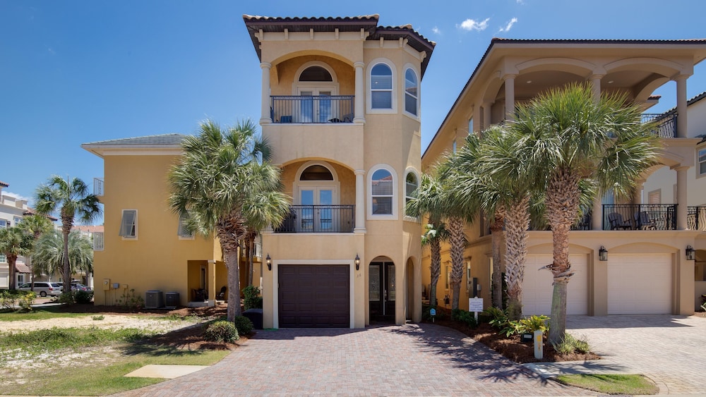 Palazzo by the Sea DBTS 36 Varazze Cay 3BR 3.5BA - featured photo