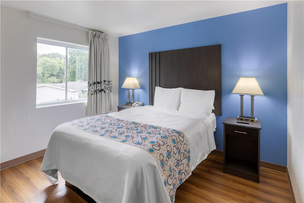 SureStay Plus Hotel by Best Western Niagara Falls East - photo 17