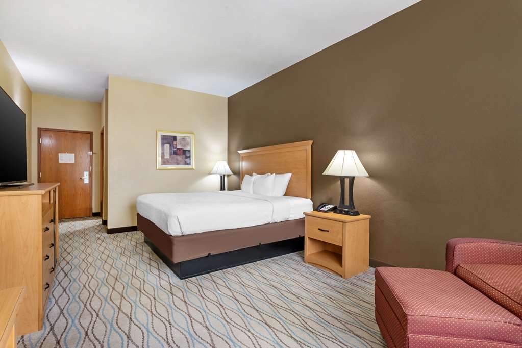 Best Western Locust Grove Inn & Suites - photo 11