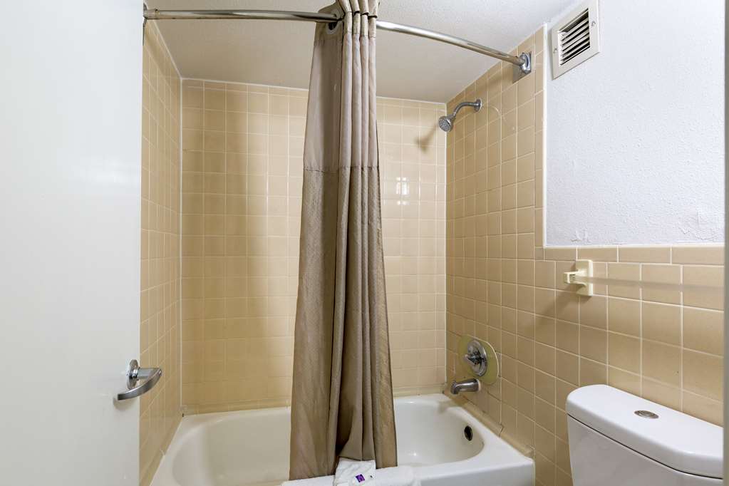 Motel 6 Houston TX East - photo 14