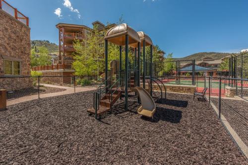 Westgate Park City Top Floor Superior Ski In Ski Out Studio Pool Spa Gym - photo 44