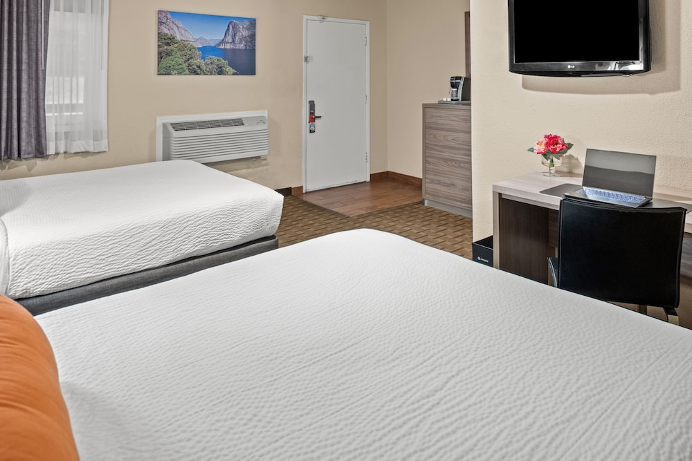 Buck Meadows Lodge - photo 5