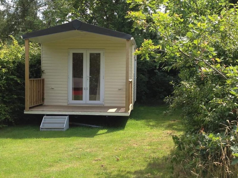 Cozy House With a Dishwasher Close to the Nature — 4-Star Luxury Hotel in Arnhem, Netherlands