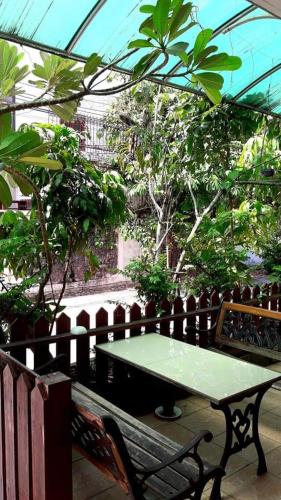 Jirapong apartment