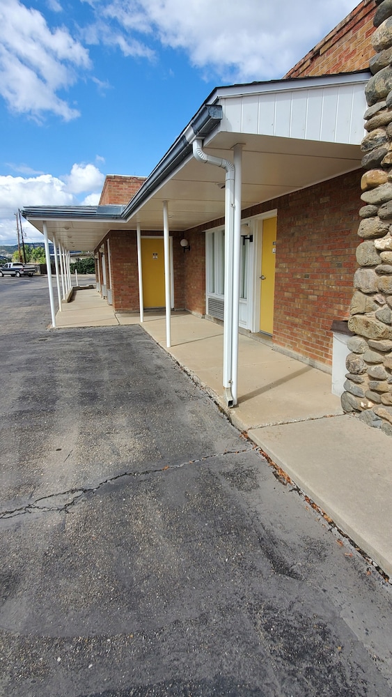 Robin Hood Motel - photo 41